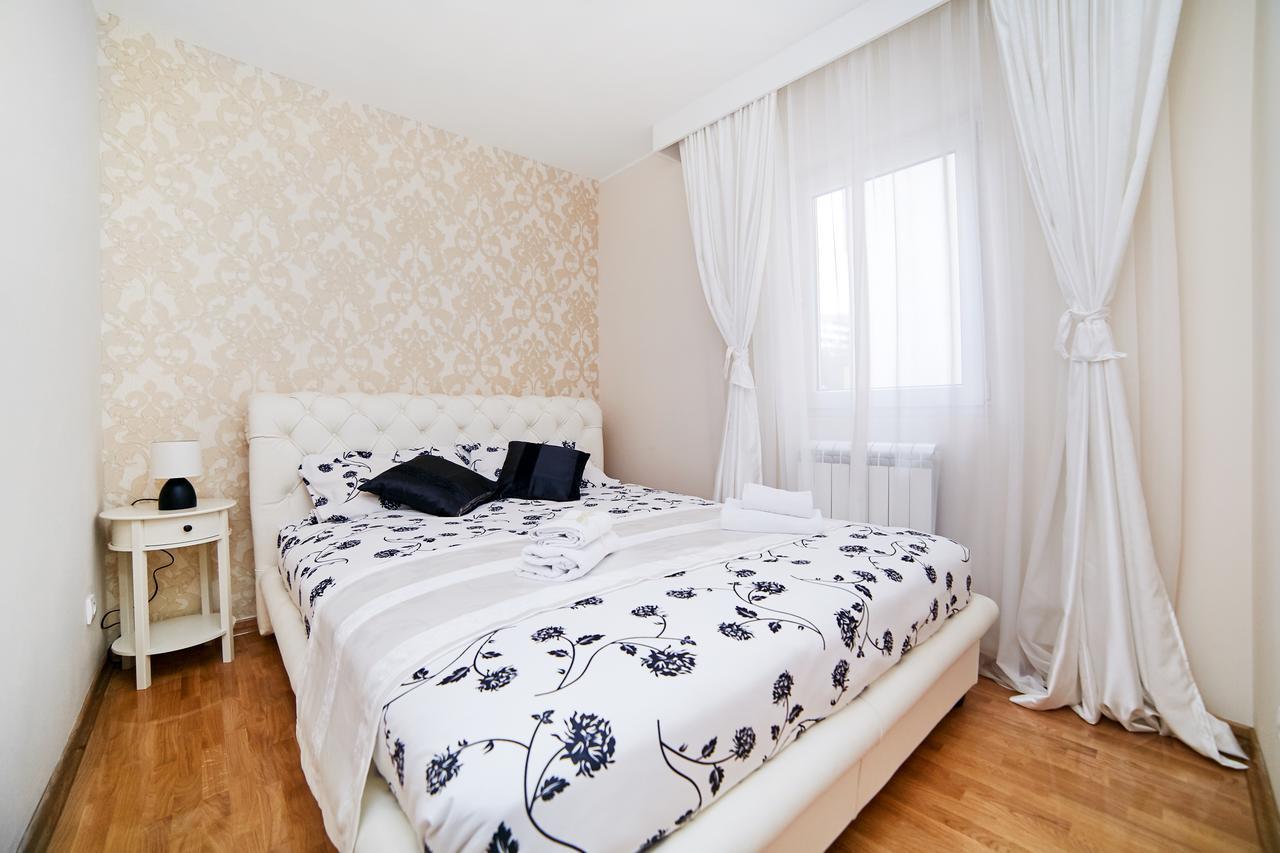Lux Apartmani Beograd Exteriör bild