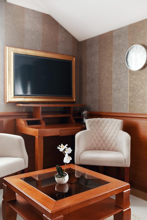 Lux Apartmani Beograd Exteriör bild